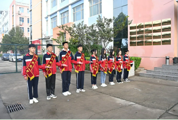 文明礼仪靓校园